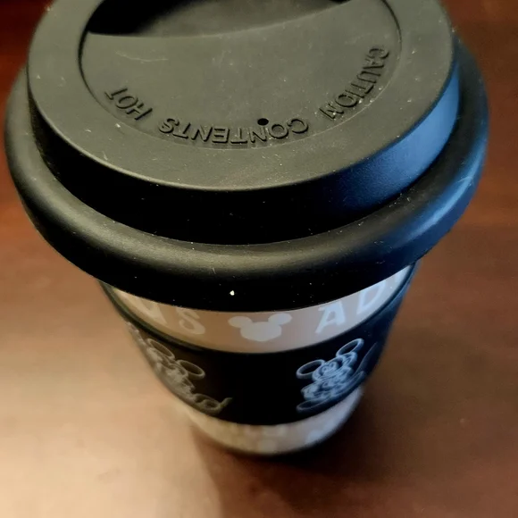 Authentic Disney Mickey Mouse Ceramic Coffee Cup w/ Silicone Lid & Sleeve RARE - Picture 5 of 8